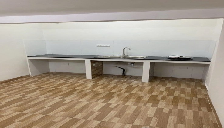 CHO THUÊ NHÀ NGUYÊN CĂN 50M2, 2 TẦNG, 3 NGỦ NGÕ 72 NGUYỄN TRÃI - 9 TRIỆU.